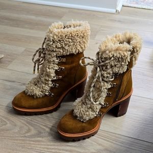 JLO JENNIFER LOPEZ Gallyana Bootie